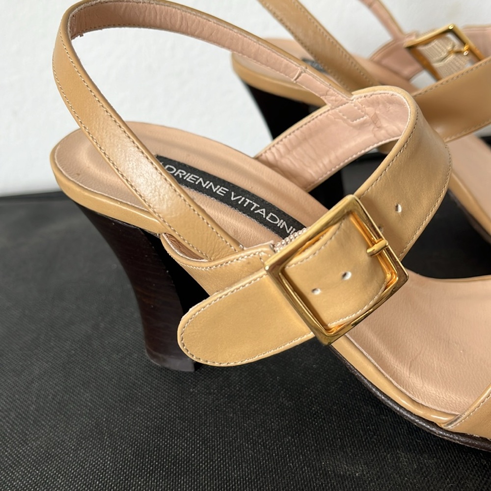 Adrienne Vittadini Furea Calf Camel Heels Sandals
Size 7N - Picture 5 of 5